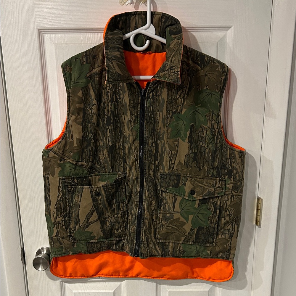 Reversible Camouflage and Orange Vest